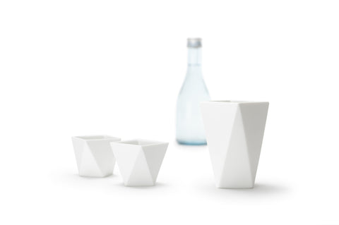 Sake flask and cups